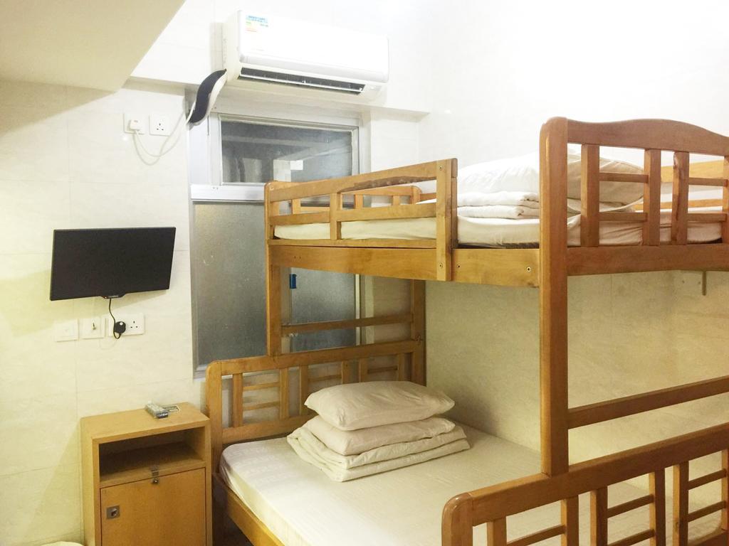 Oi Suen Guesthouse Hong Kong Bagian luar foto