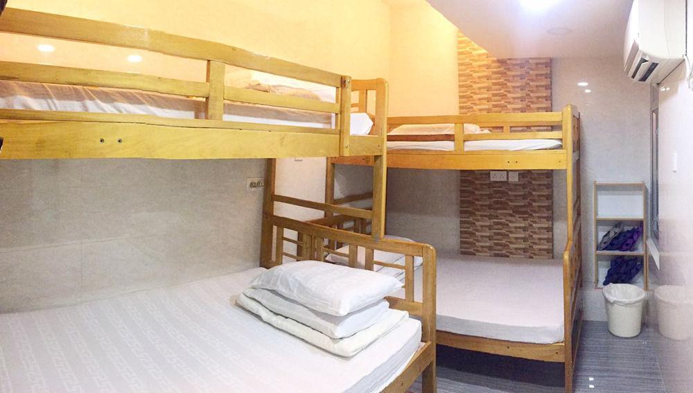 Oi Suen Guesthouse Hong Kong Bagian luar foto